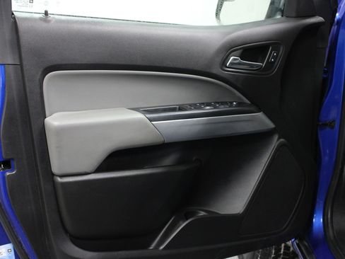 Used 2018 Chevrolet Colorado LT w/ Luxury Package, Chrome image 11