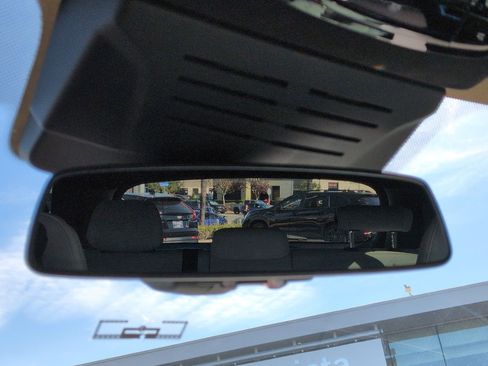 Used 2024 BMW X5 xDrive50e w/ Executive Package image 26