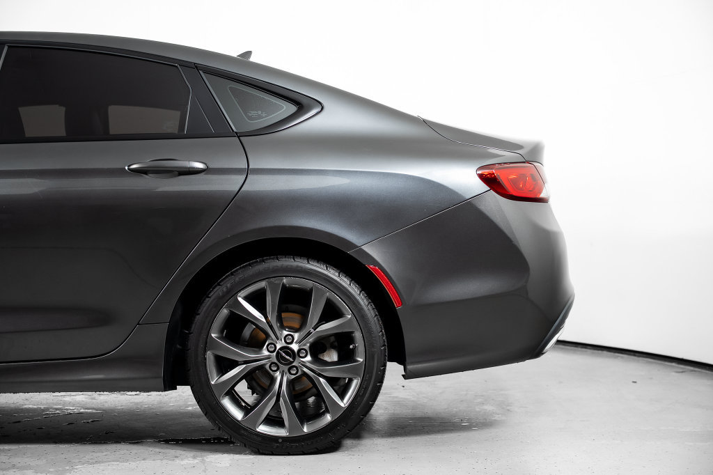 Used 2016 Chrysler 200 S w/ Navigation & Sound Group I FWD image 13