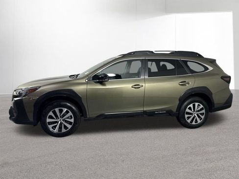 Used 2025 Subaru Outback Premium w/ Popular Package #1A AWD/4WD image 28