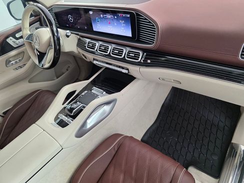 Certified 2025 Mercedes-Benz Maybach GLS 600 4MATIC image 35