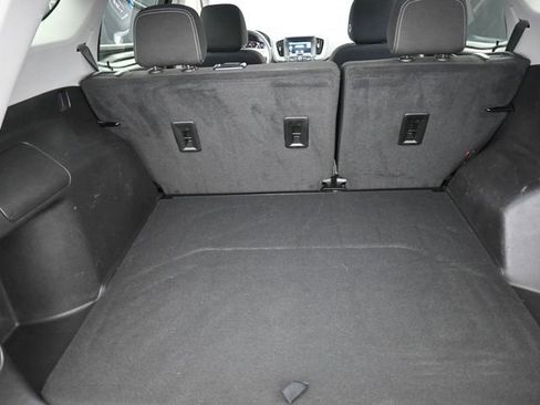 Used 2023 GMC Terrain SLE w/ Driver Convenience Package image 26