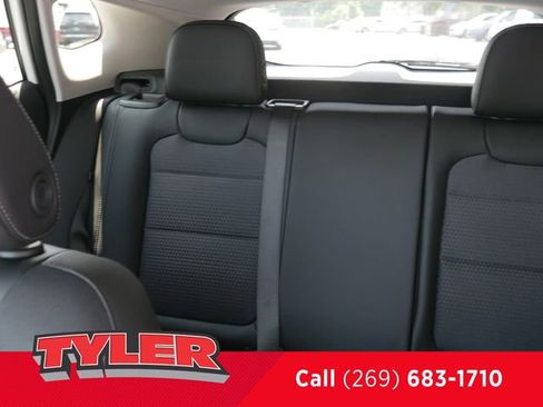 New 2025 Chevrolet Trax LT image 39