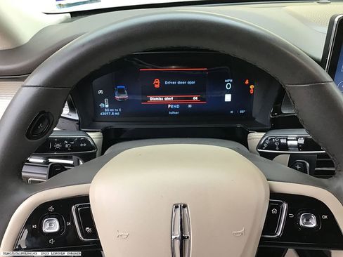 Used 2023 Lincoln Corsair FWD image 7