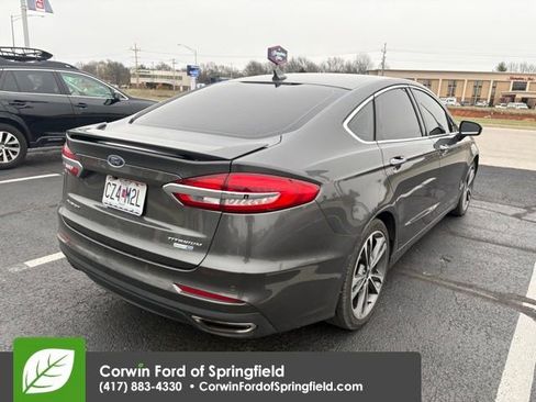 Used 2019 Ford Fusion Titanium image 8