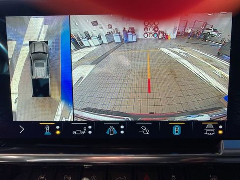 Used 2022 GMC Sierra 1500 Elevation w/ Elevation Premium Package image 3