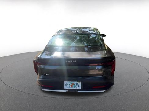 Used 2025 Kia K4 FWD image 14