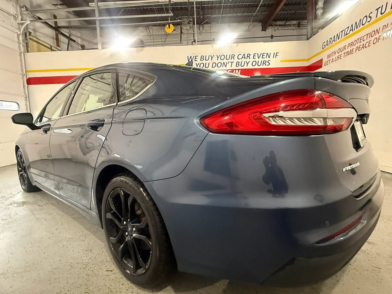 Used 2019 Ford Fusion SE w/ Equipment Group 151A FWD image 9