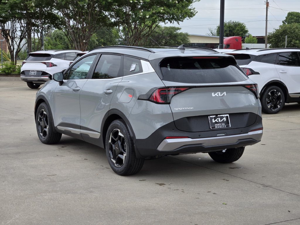 New 2026 Kia Sportage EX w/ EX Panorama Roof Package FWD image 3