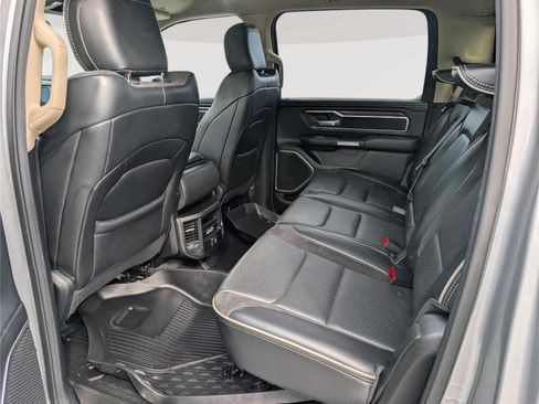 Used 2019 RAM 1500 Laramie AWD/4WD image 13