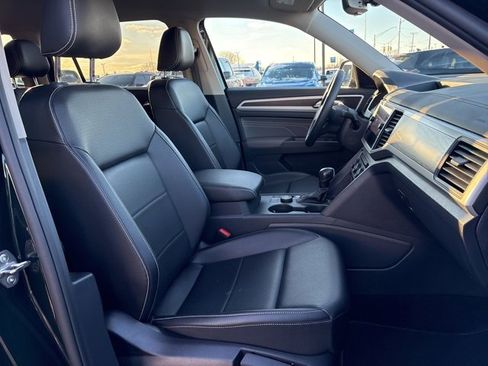 Used 2021 Volkswagen Atlas SE image 9
