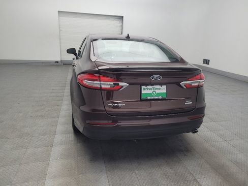 Used 2019 Ford Fusion SE w/ Equipment Group 151A FWD image 6