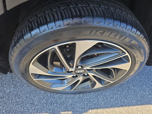 Used 2020 Hyundai Tucson Sport w/ Cargo Package AWD/4WD image 32