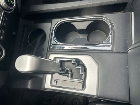 Used 2017 Toyota Tundra Platinum AWD/4WD image 19