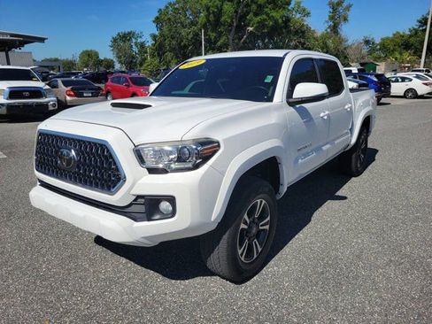 Used 2019 Toyota Tacoma TRD Sport AWD/4WD image 14