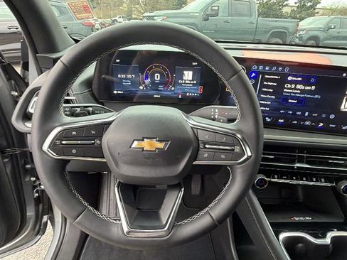 Certified 2026 Chevrolet Traverse LT image 25