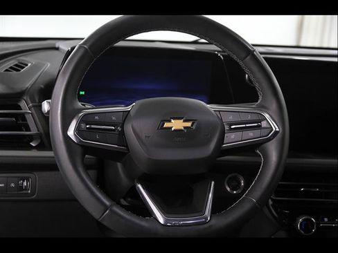 Used 2024 Chevrolet Traverse LT AWD/4WD image 7