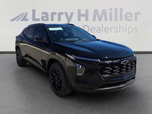 New 2026 Chevrolet Trax LT w/ Midnight Edition image 7