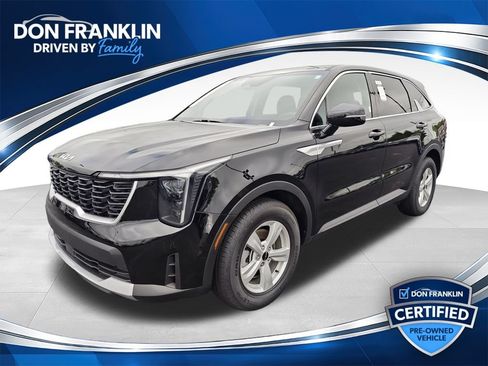 Used 2026 Kia Sorento LX FWD image 1