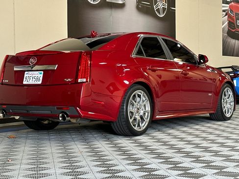 Used 2012 Cadillac CTS V RWD image 4