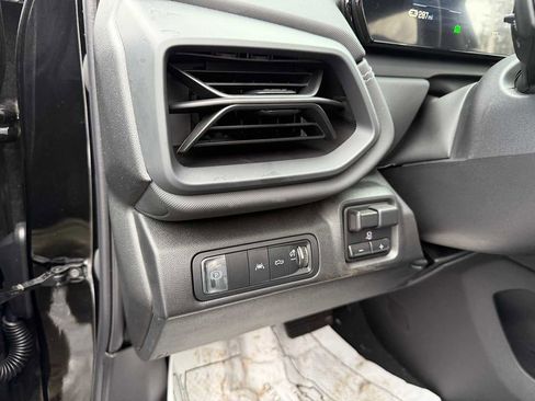 New 2026 Chevrolet Silverado EV LT image 15