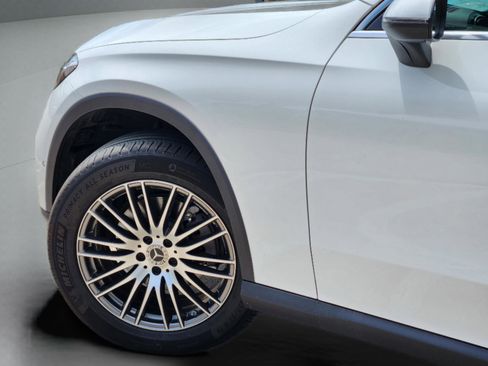 Certified 2025 Mercedes-Benz GLC 300 4MATIC image 24