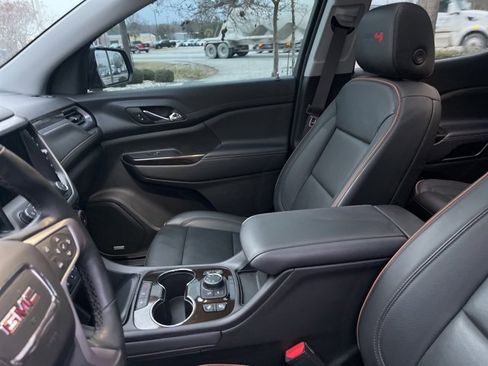 Used 2023 GMC Acadia AT4 w/ Technology Package image 10