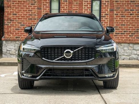 Used 2024 Volvo XC60 B5 Ultimate w/ Protection Package Premier AWD/4WD image 2