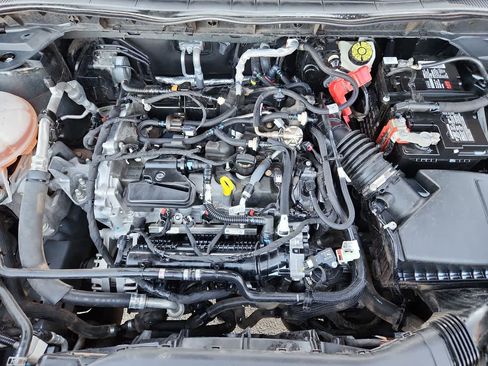 Used 2022 Ford Escape SE image 13