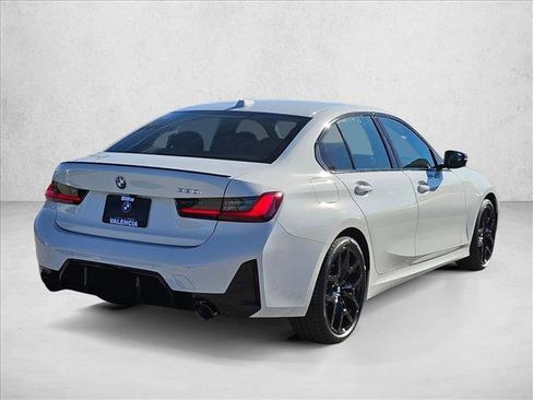 Used 2026 BMW 330i Sedan w/ M Sport Package image 2