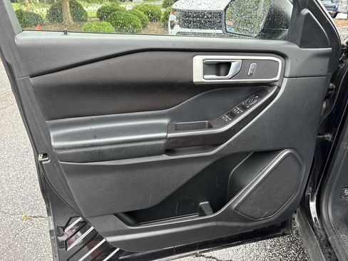 Used 2020 Ford Explorer XLT AWD/4WD image 21