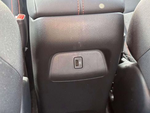 Used 2024 Nissan Sentra SR image 11