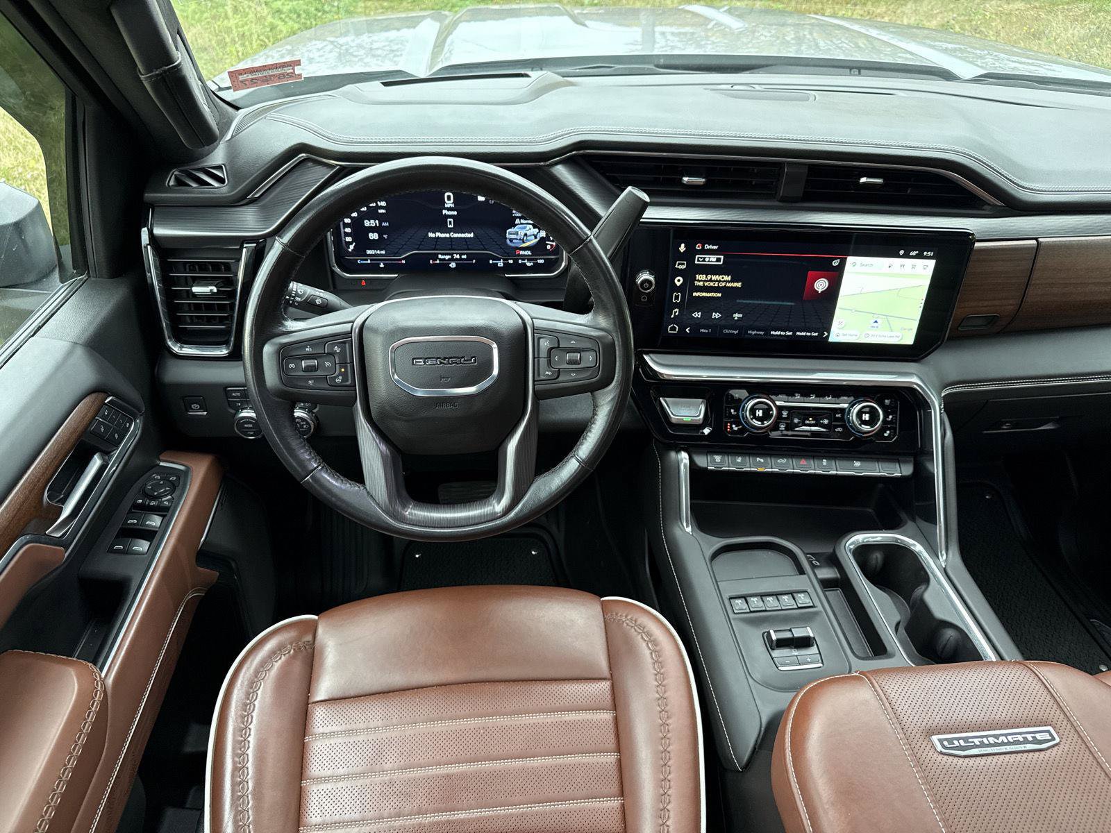 Used 2025 GMC Sierra 3500 Denali Ultimate AWD/4WD image 16