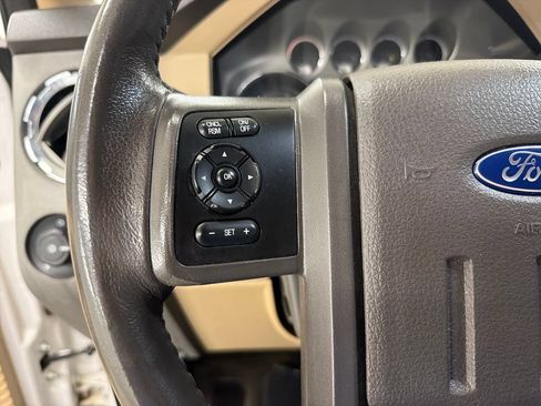 Used 2016 Ford F250 Lariat w/ Lariat Interior Package AWD/4WD image 18