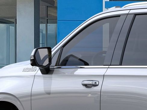 New 2026 Chevrolet Tahoe High Country AWD/4WD image 36