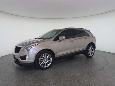Used 2023 Cadillac XT5 Sportv image 4