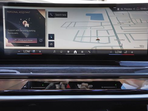 Used 2025 BMW i7 xDrive60 AWD/4WD image 25
