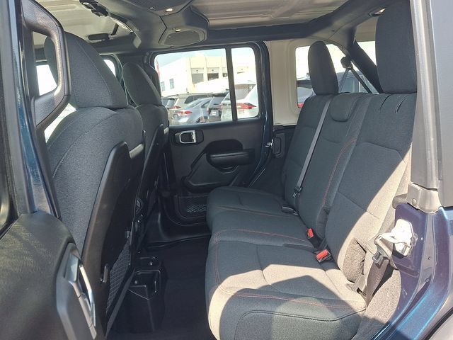 Used 2025 Jeep Wrangler Unlimited Rubicon AWD/4WD image 10