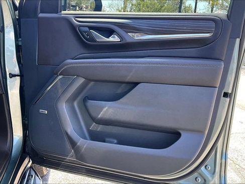 Used 2024 GMC Yukon Denali RWD image 21