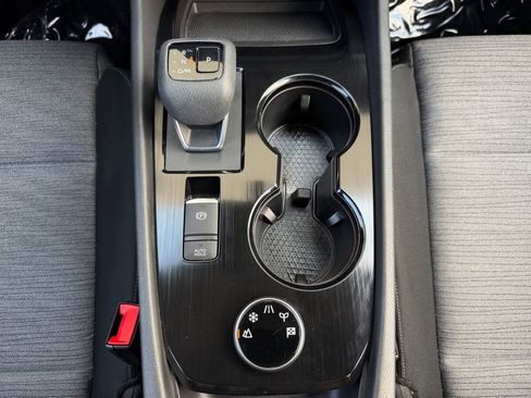 Used 2023 Nissan Rogue SV AWD/4WD image 28