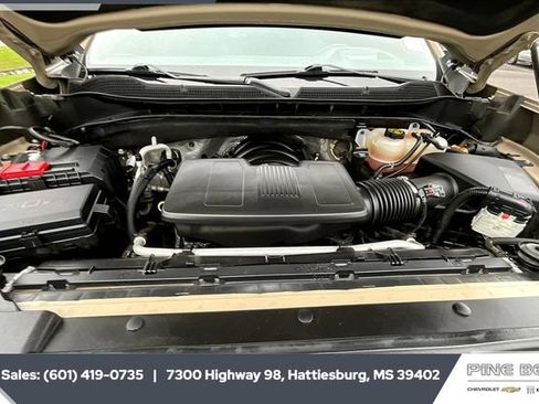 Used 2022 Chevrolet Silverado 1500 ZR2 w/ Technology Package image 8