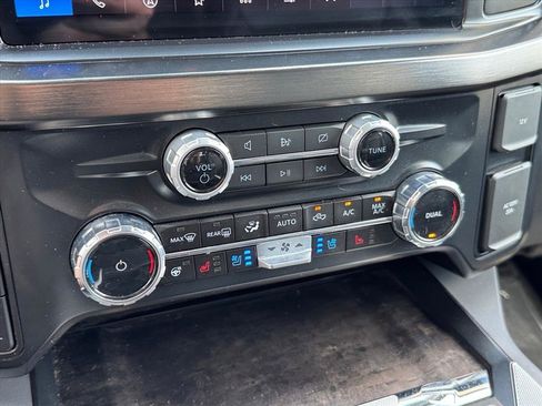 Used 2024 Ford F250 Lariat w/ Lariat Ultimate Package AWD/4WD image 23