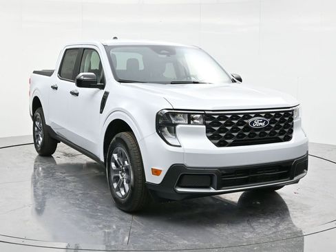 New 2025 Ford Maverick XLT w/ XLT Luxury Package image 3