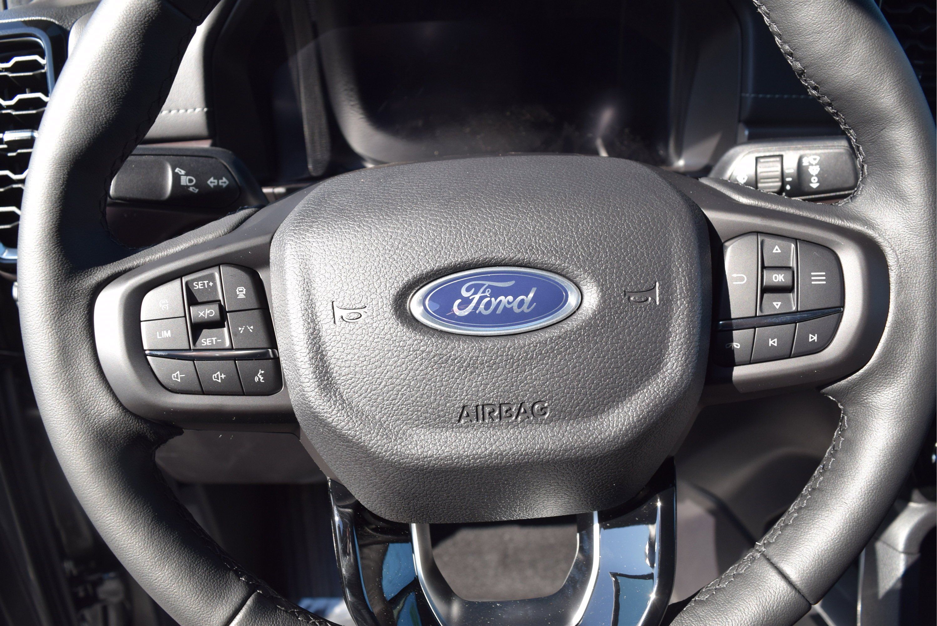 Used 2025 Ford Ranger Lariat AWD/4WD image 7