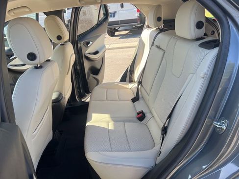 Used 2022 Buick Encore GX Essence w/ Advanced Technology Package image 39