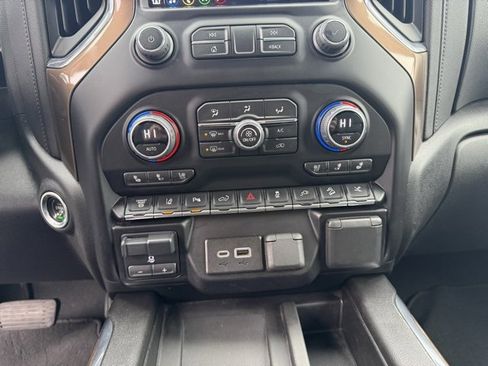 Used 2023 Chevrolet Silverado 3500 High Country w/ Z71 Off-Road Package image 30