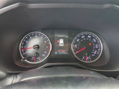 Used 2021 Toyota RAV4 XLE AWD/4WD image 15