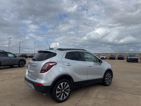 Used 2022 Buick Encore Preferred image 20