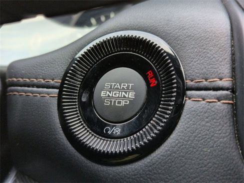 Certified 2023 Jeep Compass Limited image 21