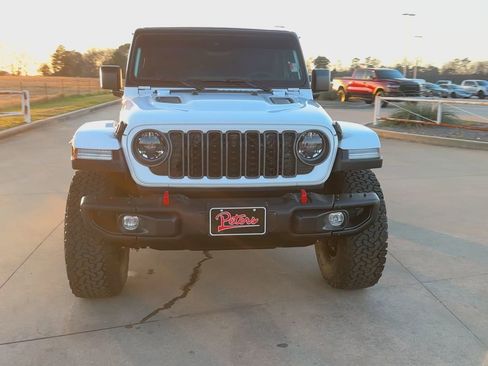 New 2025 Jeep Wrangler Unlimited Rubicon image 3